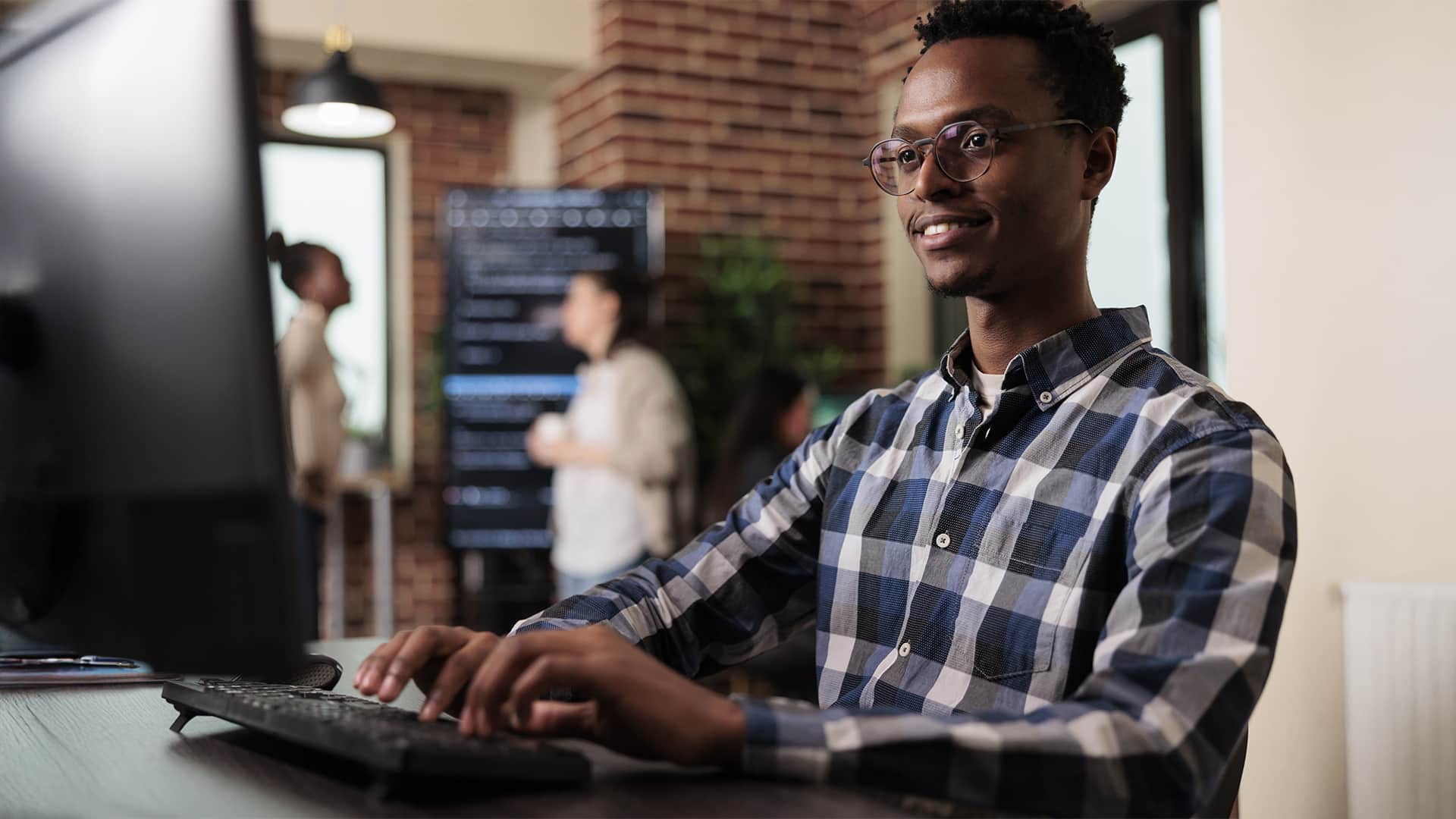 professional preparing Microsoft 365 migration in modern workspace
