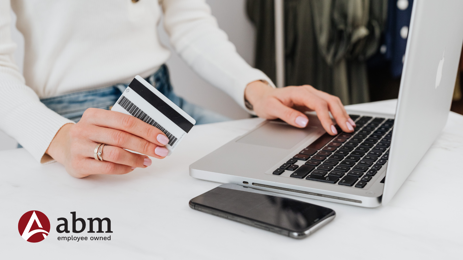 Bank fraud analysis using credit card data on a laptop
